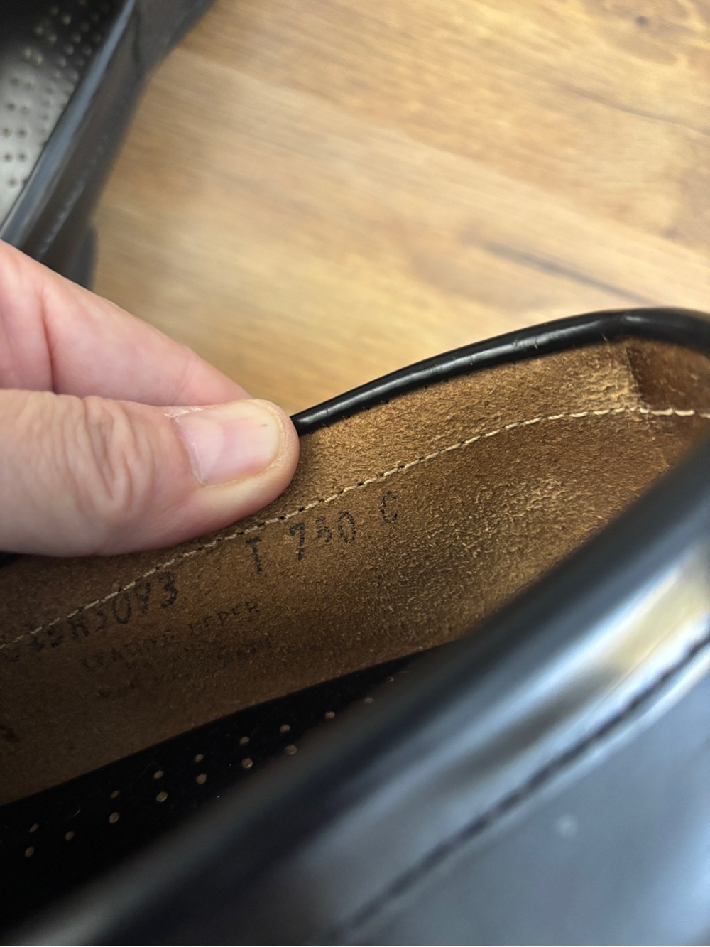 G.H. Bass & Co. Weejuns Classic Penny Loafers Black - Picture 2 of 7